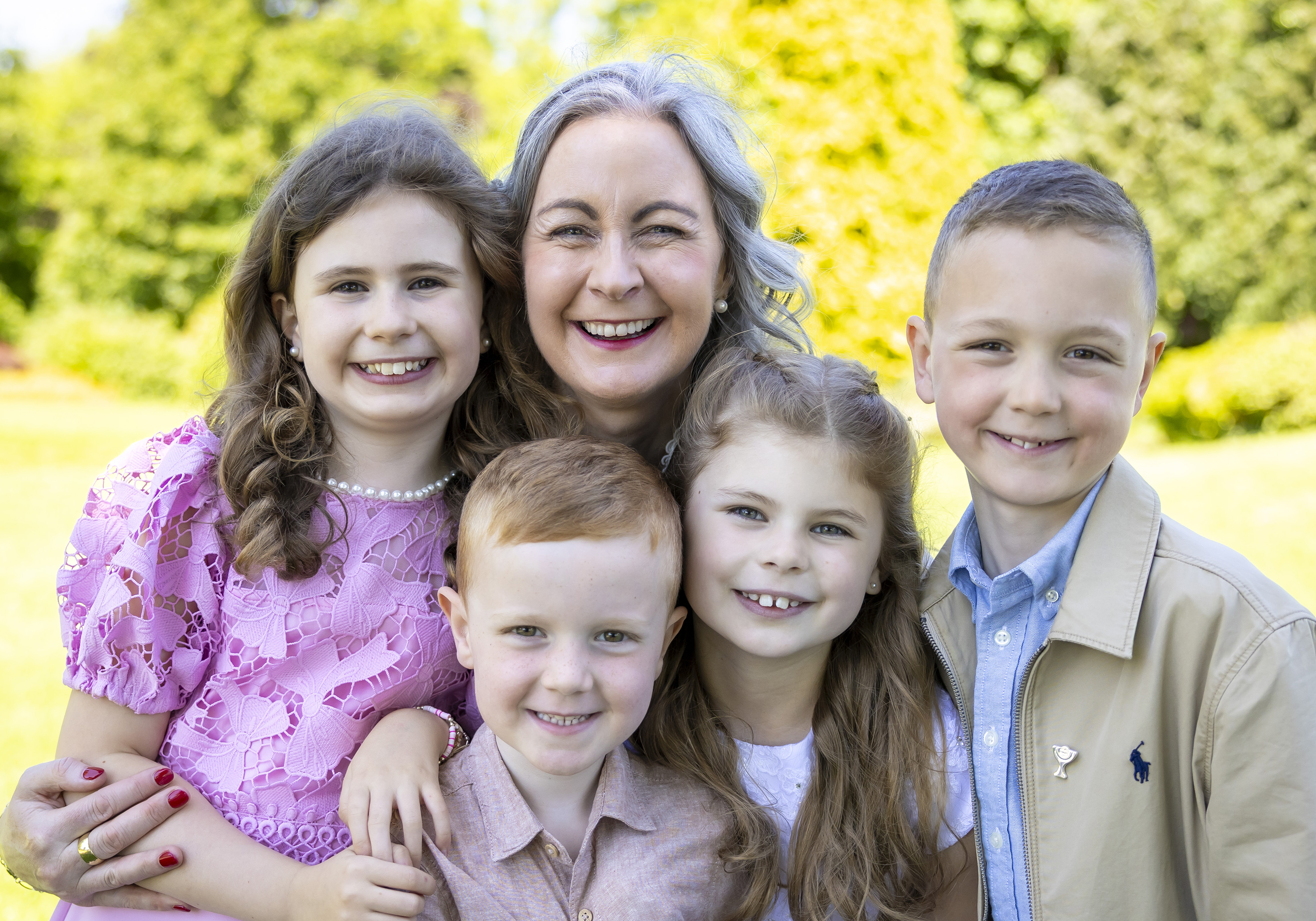 Extended family on-location portrait outdoors by Jill O'Meara